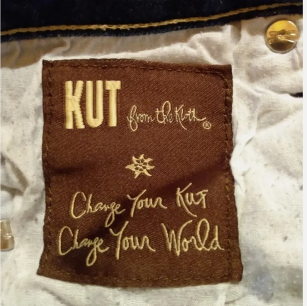KUT FROM THE KLOTH CATHERINE BOYFRIEND JEANS SIZE 6